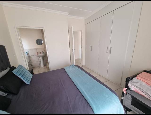 2 BEDROOM TOWNHOUSE FOR SALE IN SOUTH CREST